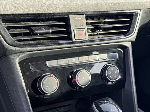 Used 2024 Volkswagen Taos S image 19