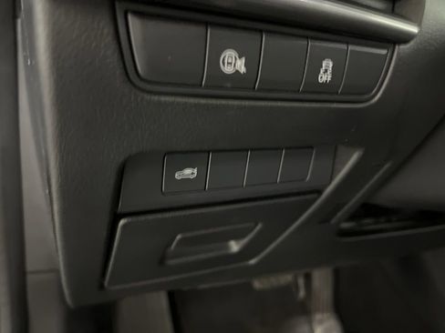 Used 2024 MAZDA MAZDA3 s image 13