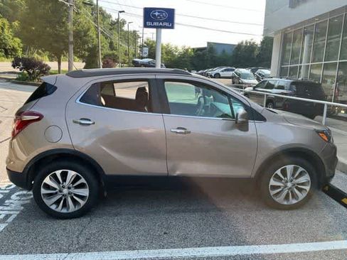 Used 2019 Buick Encore Preferred AWD/4WD image 7