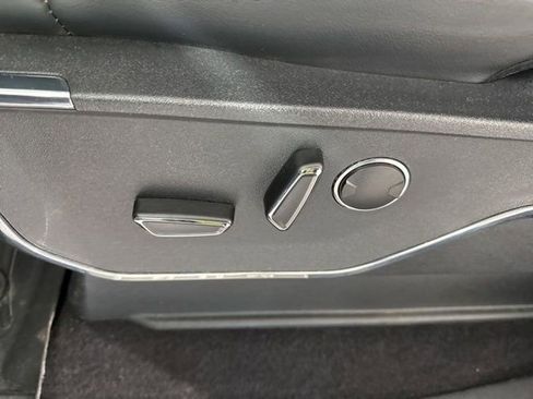 Used 2023 Ford F150 Platinum w/ Equipment Group 701A High image 22