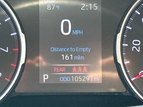 Used 2019 Toyota RAV4 XLE FWD image 23