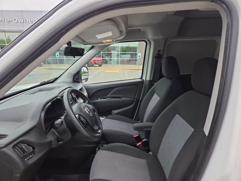 Used 2018 RAM ProMaster City Tradesman FWD image 10
