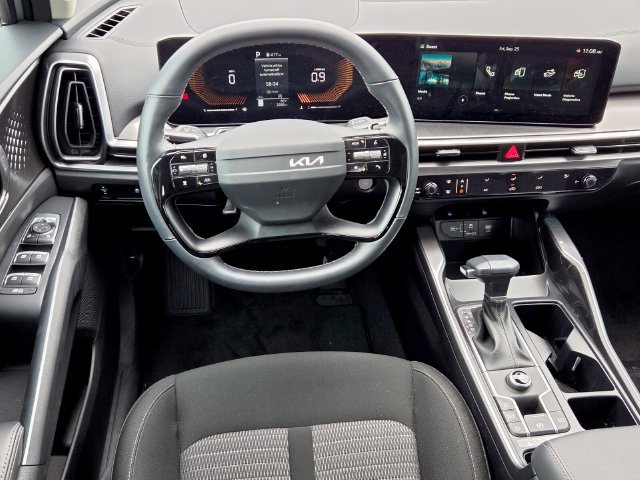 Used 2026 Kia Sorento LX FWD image 12