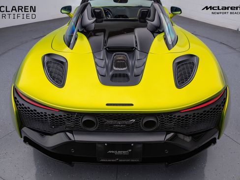 Used 2025 McLaren Artura Spider image 13