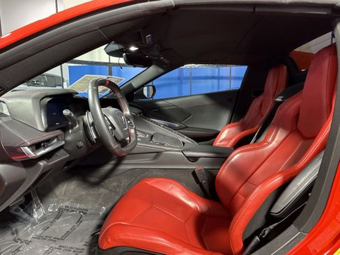 Used 2022 Chevrolet Corvette Stingray Convertible w/ Z51 Performance Package image 13