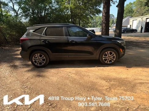 Used 2022 Kia Seltos S FWD image 13