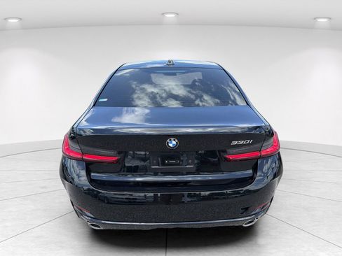 New 2025 BMW 330i Sedan w/ Convenience Package RWD image 5
