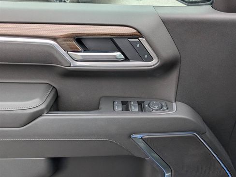 New 2025 Chevrolet Silverado 1500 LT AWD/4WD image 15