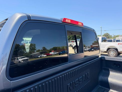 Used 2019 Nissan Frontier SV RWD image 14