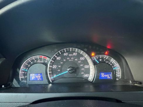 Used 2013 Toyota Camry SE FWD image 24