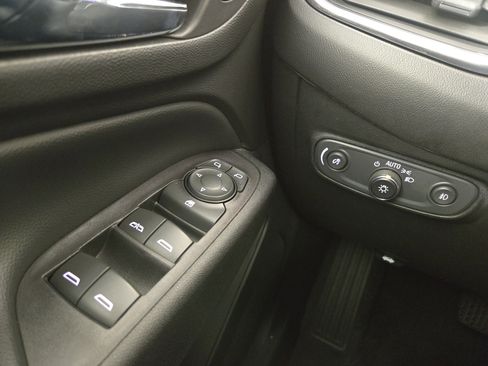 Certified 2020 Chevrolet Equinox LT AWD/4WD image 28