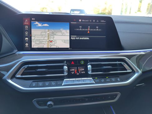 Used 2023 BMW X5 M50i w/ Executive Package image 22