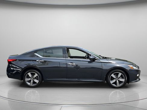 Used 2020 Nissan Altima 2.5 SL AWD/4WD image 6