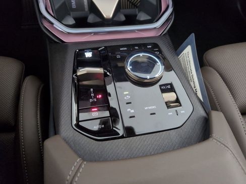 Used 2025 BMW X3 xDrive30i w/ Premium Package image 15