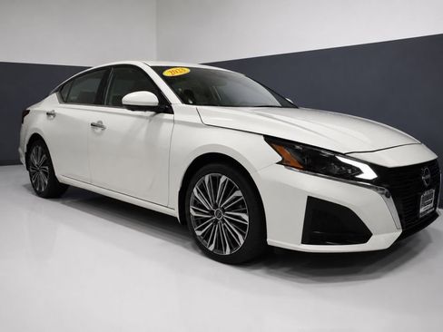Certified 2023 Nissan Altima 2.5 SL AWD/4WD image 7