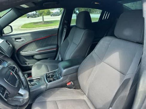 Certified 2018 Dodge Charger R/T RWD image 4