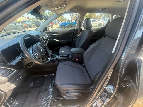 Used 2025 Kia Seltos S image 24