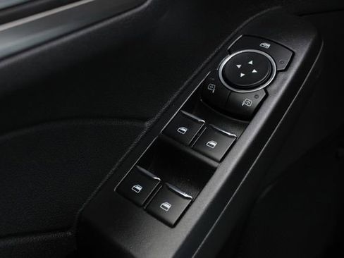 Used 2022 Ford Escape Titanium image 8