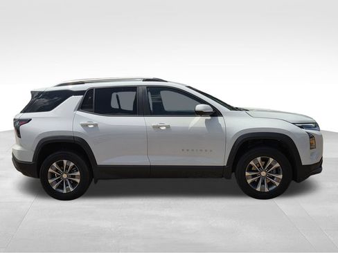 Used 2025 Chevrolet Equinox LT w/ Convenience Package II FWD image 5