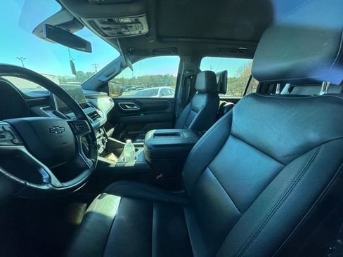 Used 2022 Chevrolet Suburban Z71 w/ Z71 Off-Road Package image 8