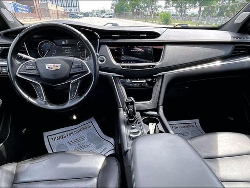 Used 2023 Cadillac XT5 Premium Luxury w/ LPO, Floor Liner Package AWD/4WD image 14