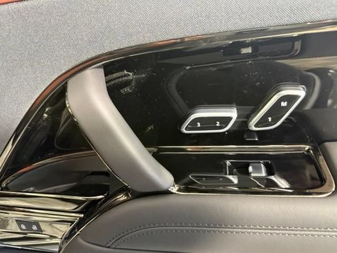 New 2026 Land Rover Range Rover Sport SV AWD/4WD image 94