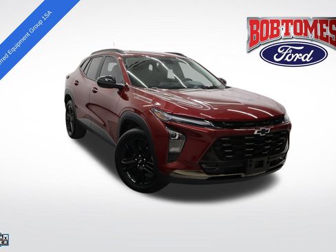 Used 2024 Chevrolet Trax ACTIV w/ Sunroof Package image 1