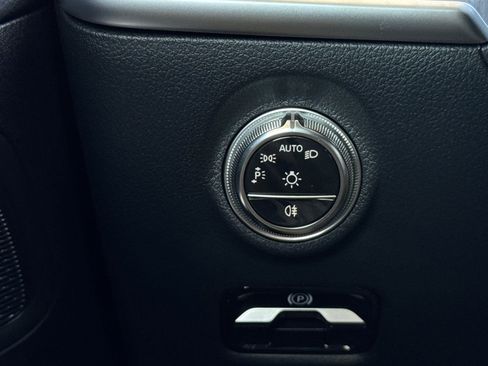 New 2025 Mercedes-Benz C 300 Sedan image 27