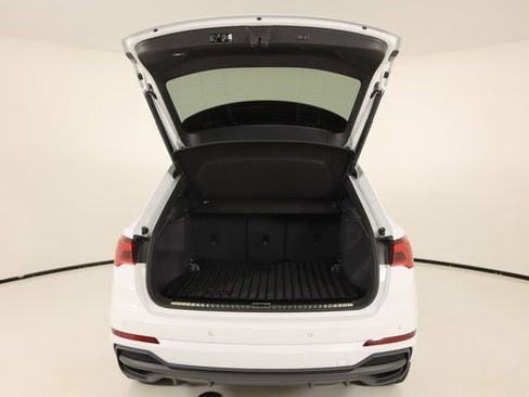 Certified 2025 Audi Q3 2.0T Premium Plus w/ Premium Plus Package AWD/4WD image 23
