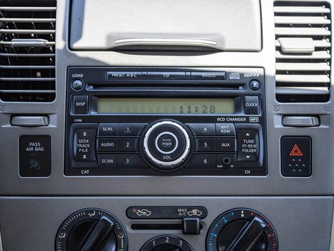 Used 2009 Nissan Versa Sedan w/ ABS Pkg FWD image 16