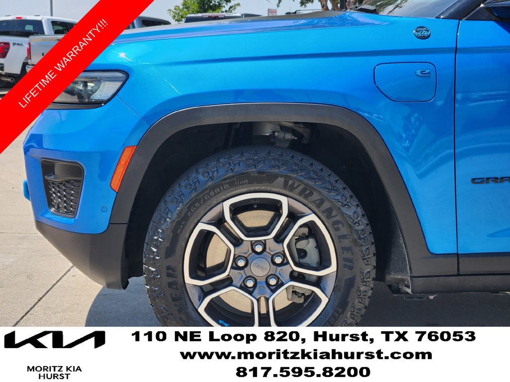 Used 2023 Jeep Grand Cherokee Trailhawk 4xe AWD/4WD image 14