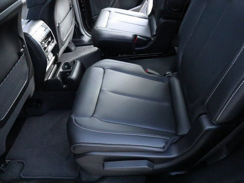 New 2025 Jeep Grand Cherokee L Limited AWD/4WD image 13