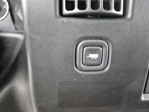 Certified 2023 Chevrolet Express 2500 w/ Driver Convenience Package image 21