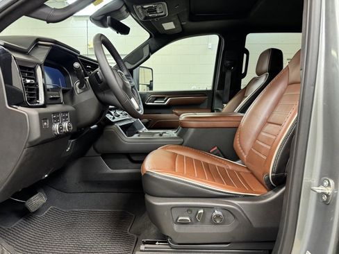 Used 2024 GMC Sierra 2500 Denali Ultimate image 13