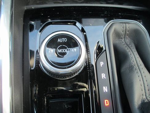 New 2026 GMC Canyon Elevation w/ Convenience Package image 22