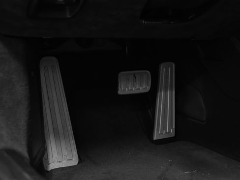 Certified 2018 Porsche 911 GT3 image 44