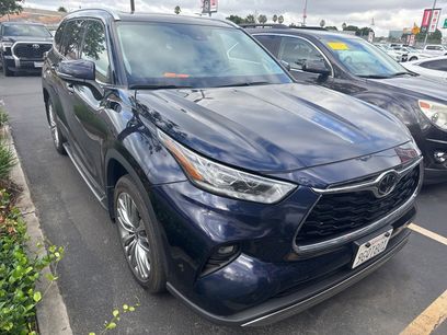 Used 2023 Toyota Highlander Platinum