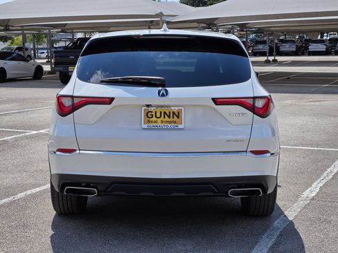 Used 2023 Acura MDX SH-AWD image 4