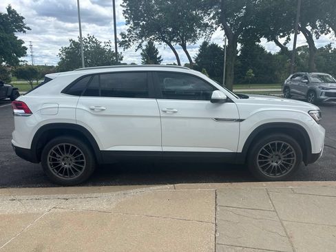 Used 2021 Volkswagen Atlas Cross Sport SE AWD/4WD image 8