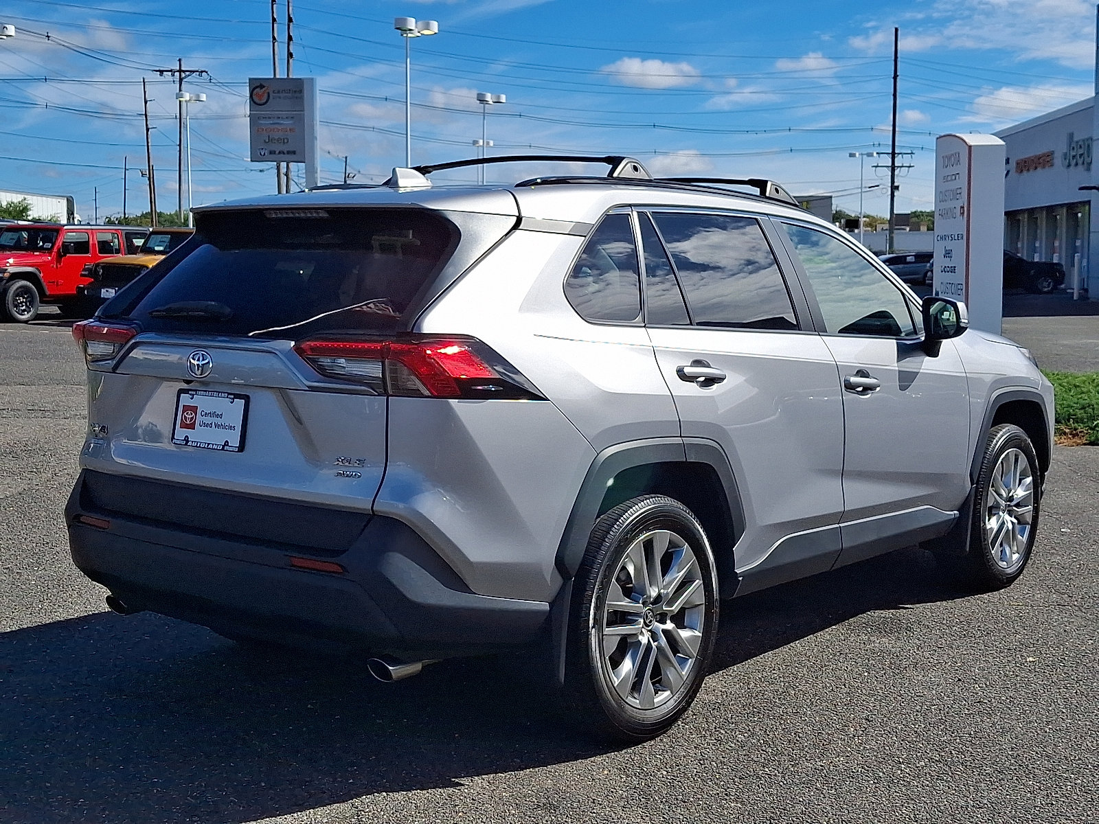 Used 2024 Toyota RAV4 XLE Premium w/ Weather Package AWD/4WD image 7