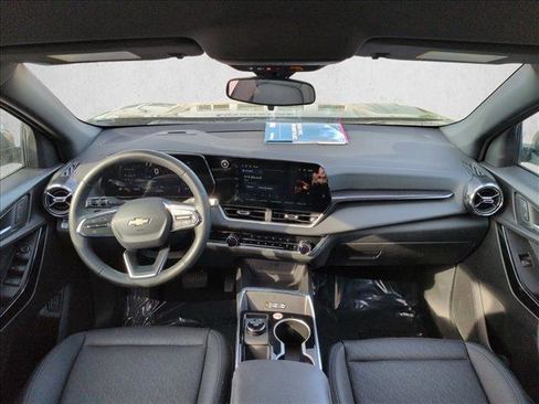 Used 2026 Chevrolet Equinox LT w/ Convenience Package II AWD/4WD image 18