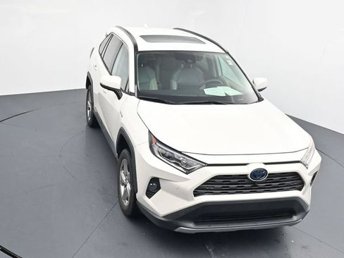 Used 2020 Toyota RAV4 Limited AWD/4WD image 10