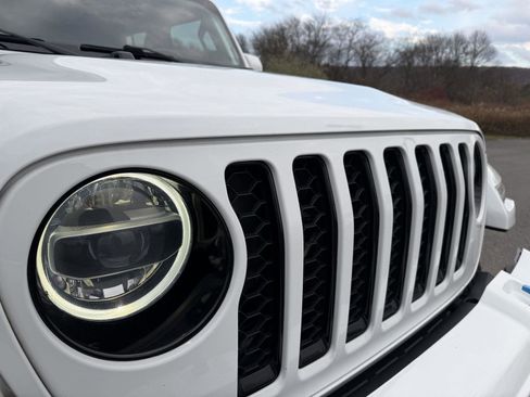 Used 2021 Jeep Wrangler Unlimited Sahara image 15