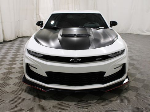 Used 2020 Chevrolet Camaro SS RWD image 35