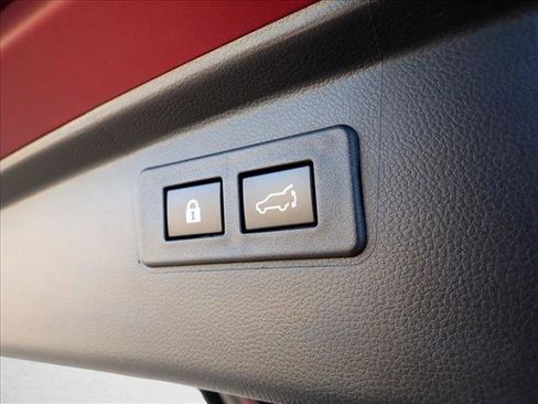 Certified 2023 Subaru Outback Limited image 9