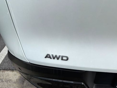 Certified 2025 Nissan Murano SL AWD/4WD image 16