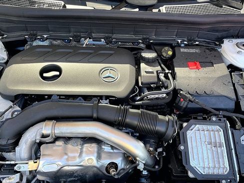 Used 2026 Mercedes-Benz GLB 250 4MATIC image 34