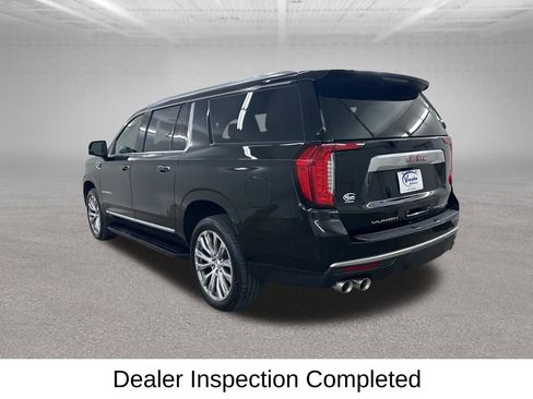 Used 2023 GMC Yukon XL Denali AWD/4WD image 10
