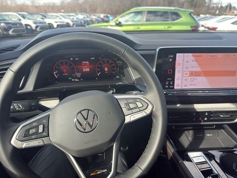 New 2026 Volkswagen Atlas Peak Edition AWD/4WD image 15