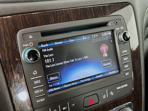 Used 2015 Chevrolet Traverse LTZ AWD/4WD image 19